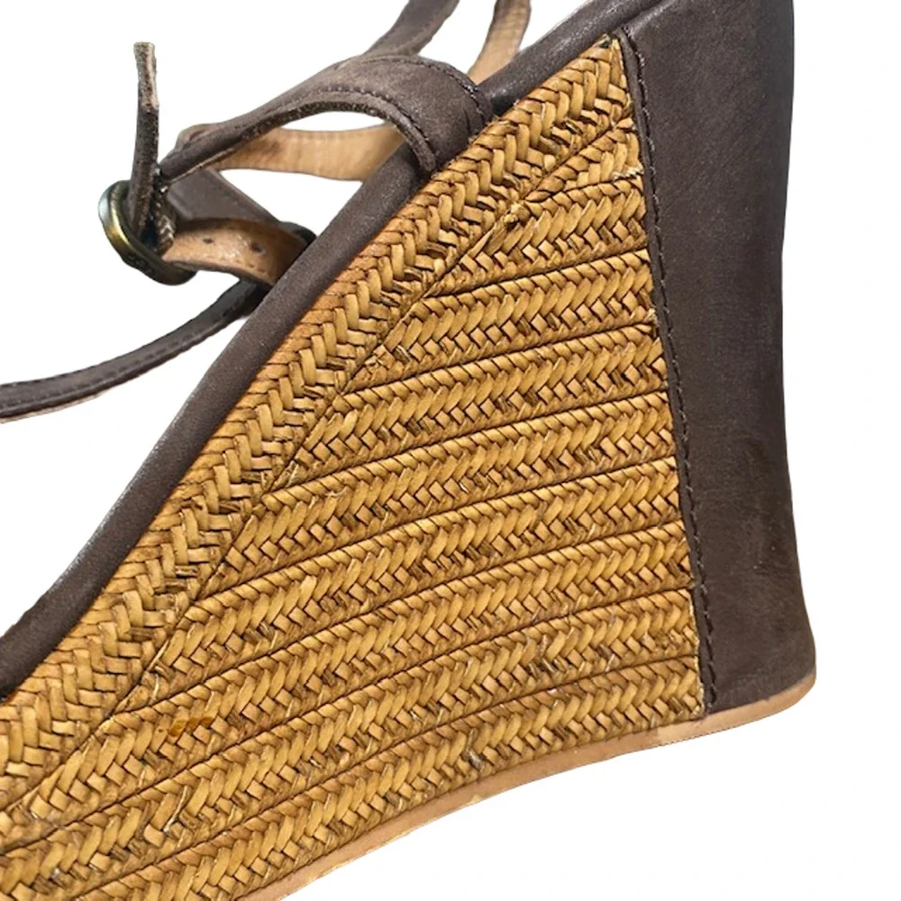 UGG Australia brand ugg